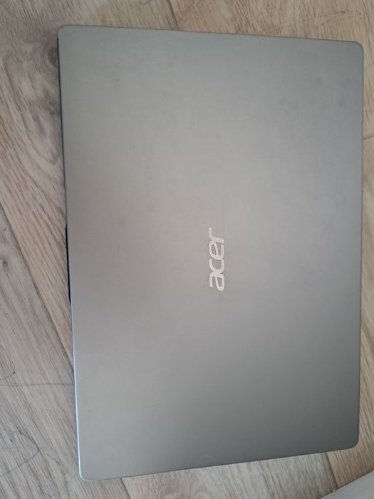 Продам ноутбук  ультрабук acer swift 1