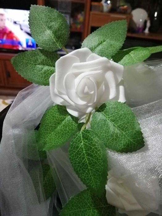 Изкуствени цветя 2бр.