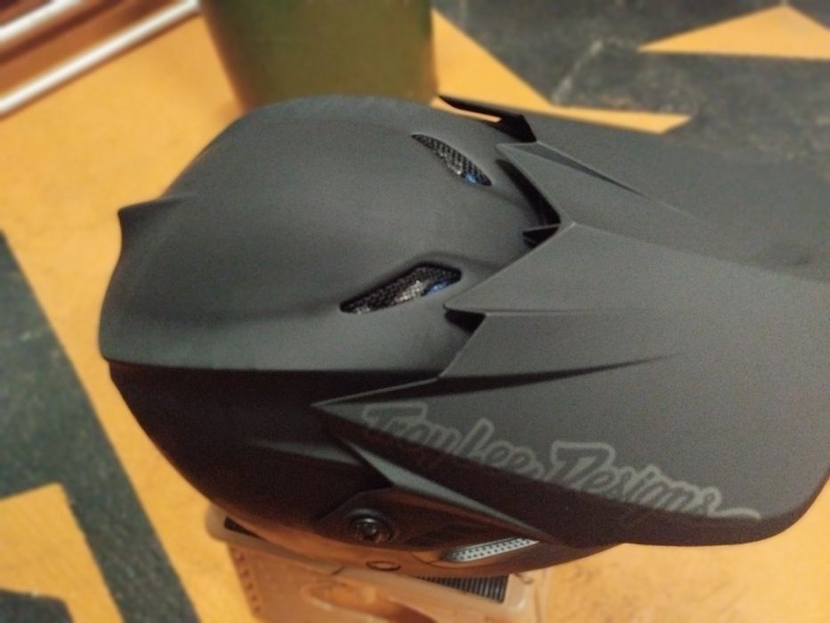 Troy lee каска youth gp размер 50-51 YM