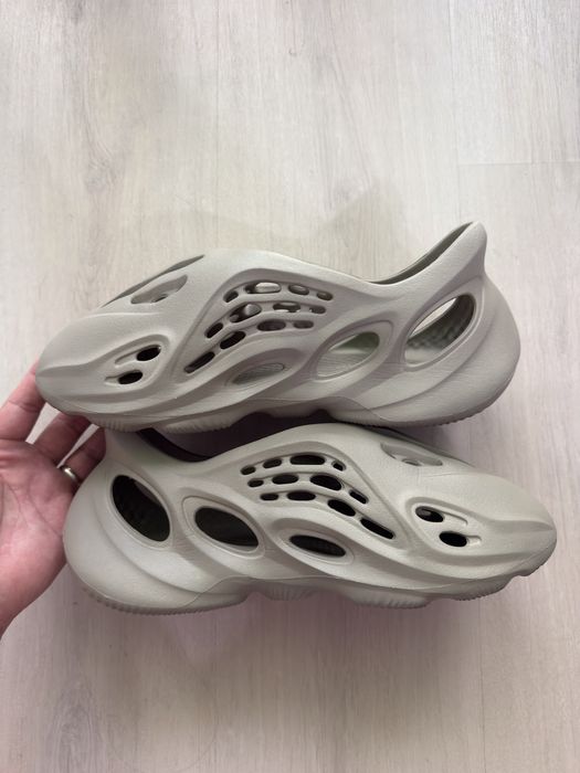 Yeezy Foam Runner Stone Salt US10