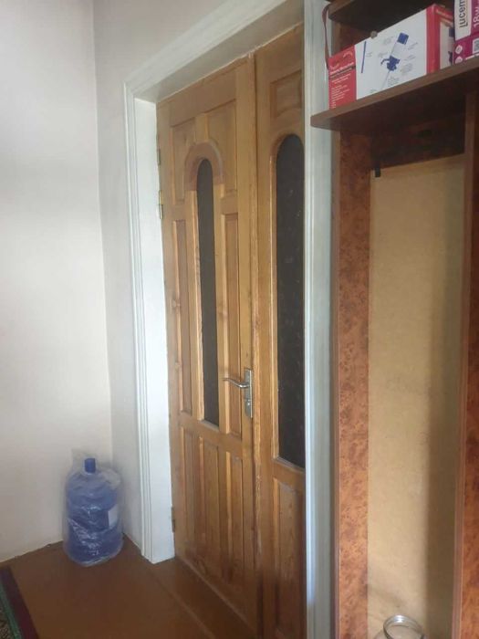 Uy sotiladi 5 sotixli yashab turilgan uy.