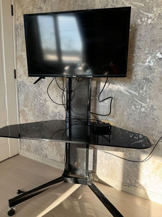 Приставка на телевизор, напольная