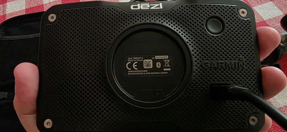 Навигация за камион Garmin Dezl 580 5 инча карти за цяла Европа и Турция пълен комплект