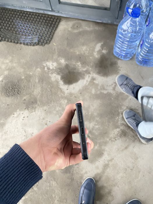 redmi 12 sotiladi ideal telefon seochnaga 1milon 200 bugun oganga 1 ml