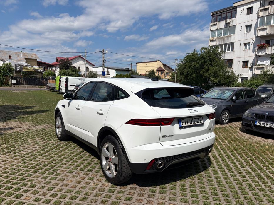 VAND   JAGUAR  E-PACE, 150CP , cutie automata