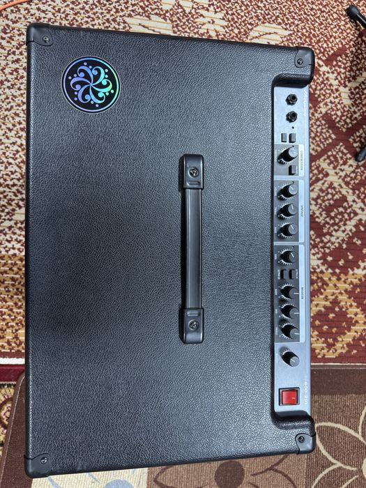 Продавам бас комбо Ampeg