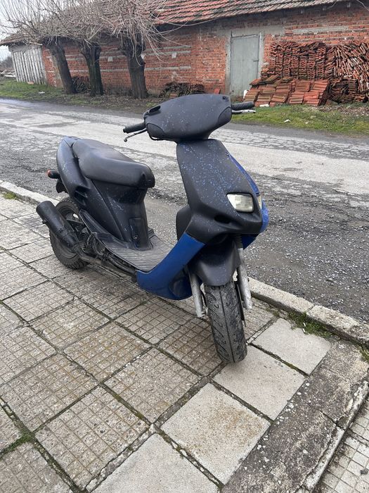 Продава се скутер75 кубика с дукоменти