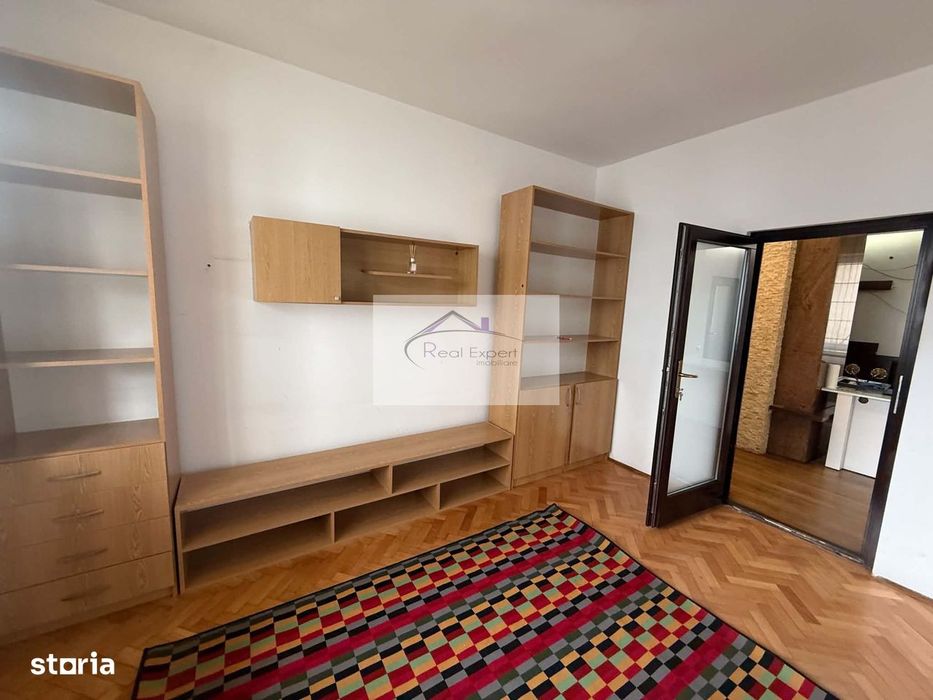 Apartament 4 camere-Piata Cipariu pentru birou sau locuit