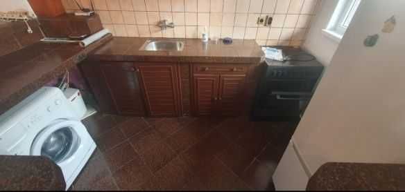 Дава се под наем Четиристаен апартамент в Бургас, Център - 125 кв.м за 127.5 € - Снимка #5