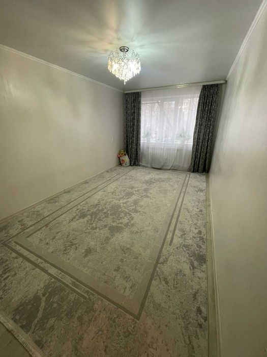 Продам 2 комнатную на Шанхае