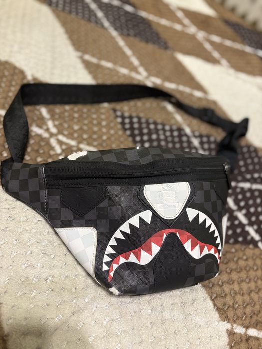 Чантичка Sprayground