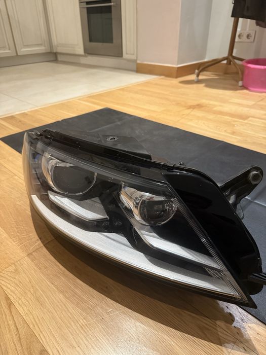 Передняя фара passat cc