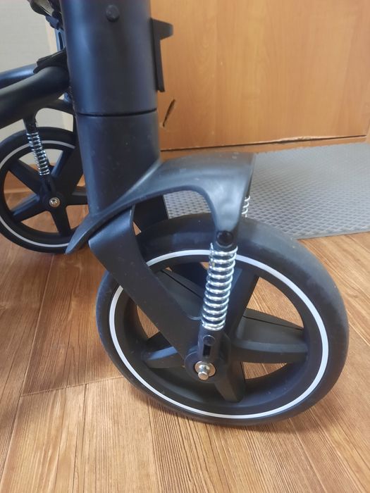 Коляска Tomix Emely