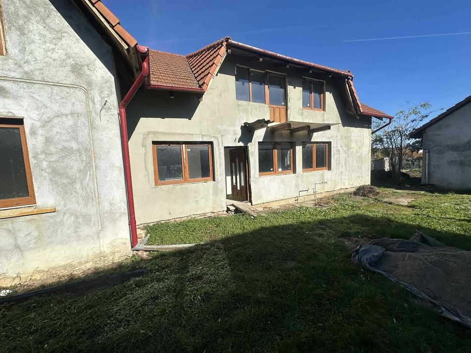 De vânzare – Casă în curs de renovare – Strada Viilor