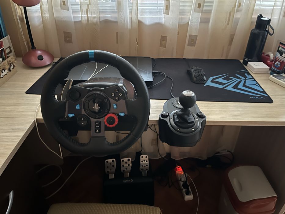 Геймарски волан Logitech G29