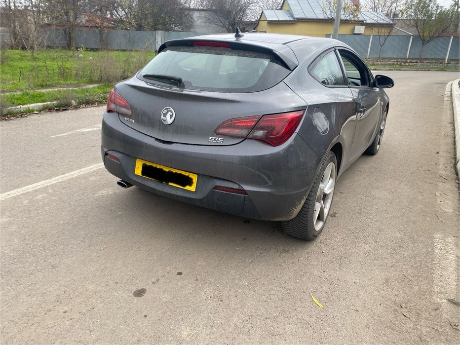 Piese Opel Astra J GTC