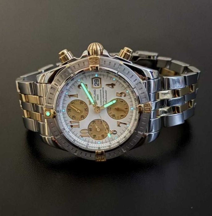 Часовник Breitling Chronomat Evolution B13356