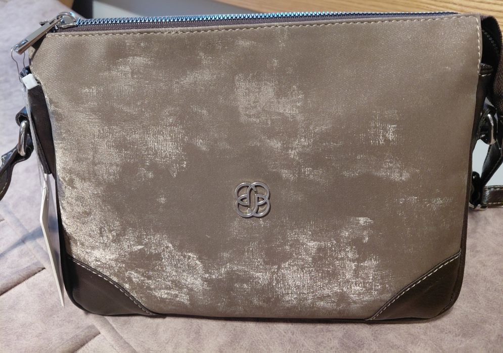 Дамска чанта българска. Нова