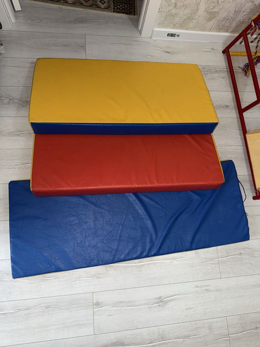 Детский спортивный уголок