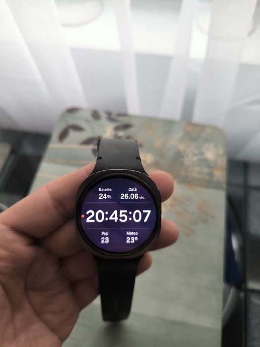 Smartwatch SAMSUNG Galaxy Watch8,
44mm, Wi-Fi, Android, Graphite