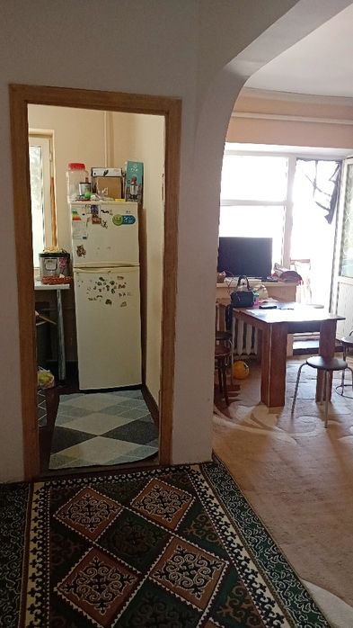 Продам 2х ком кв.в центре города Тараз