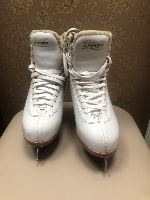 Продам коньки 35р-р