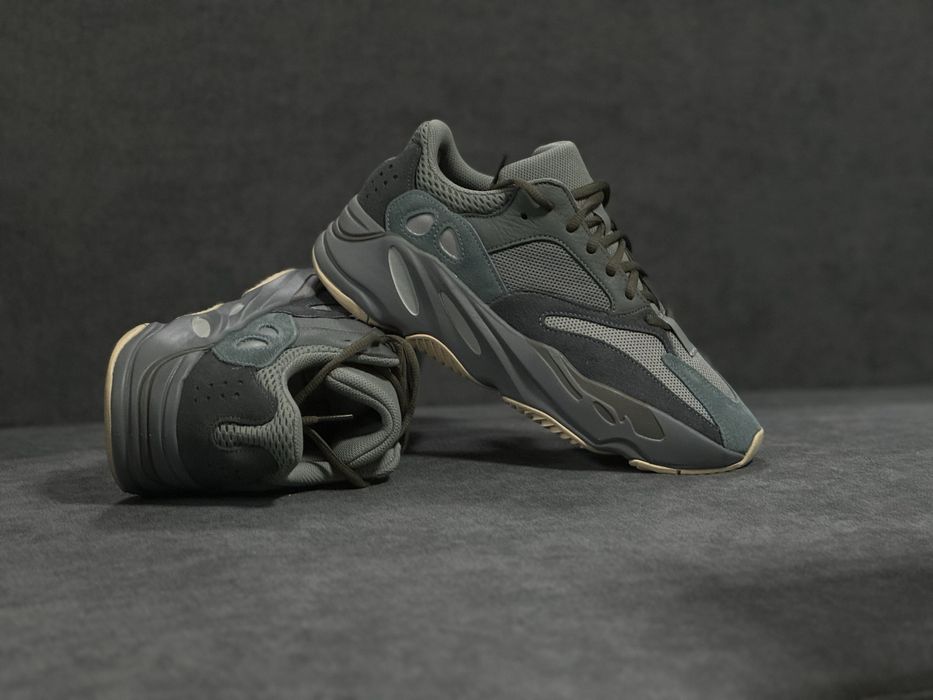 Adidas Yeezy 700 teal blue