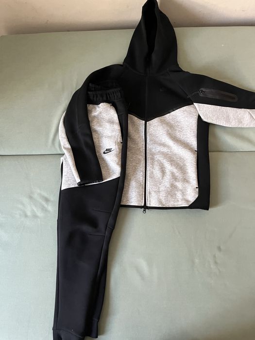 Nike tech fliska