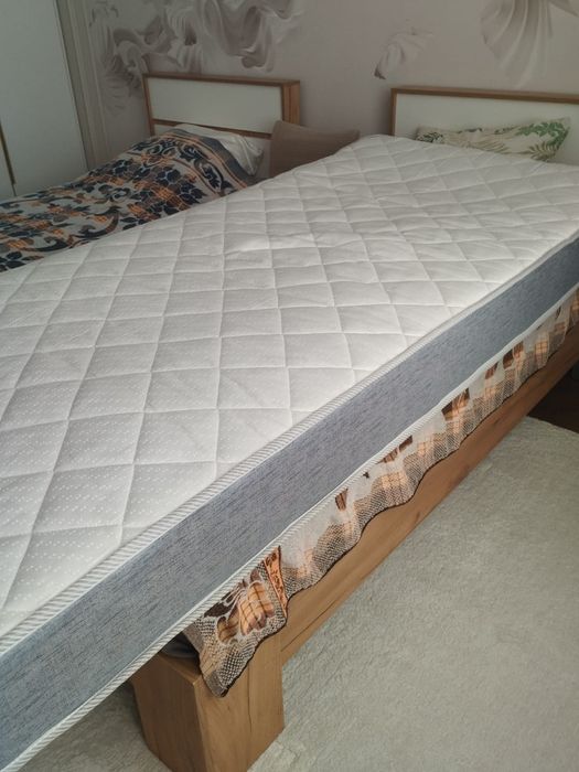 Продам матрас БУ