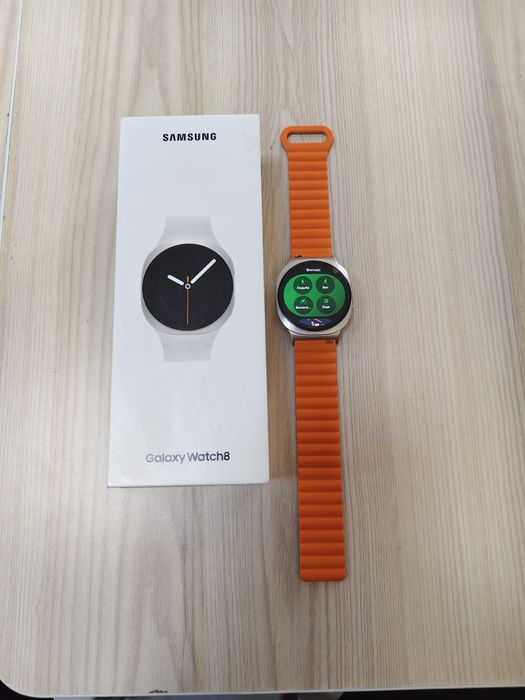 Смарт часы Samsung Galaxy Watch 8