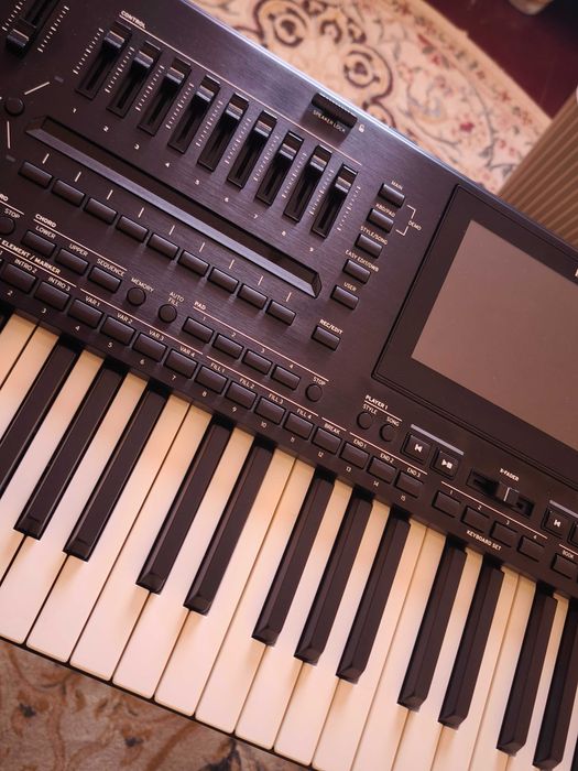 Продавам Korg Pa 5X