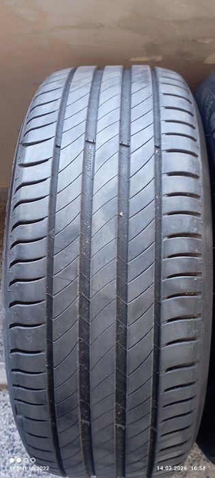 Гуми летни Мишелин 205/55/16 с дот 0923.