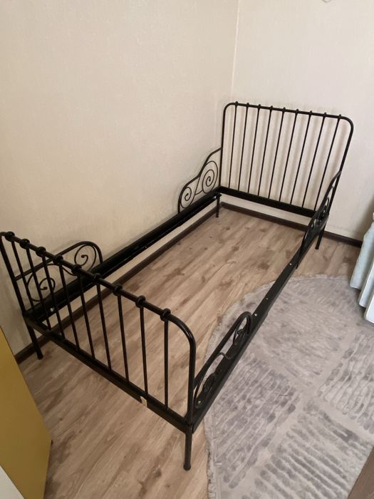 Кровать IKEA односпальная