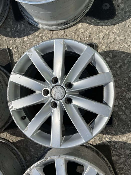 Оригинални джанти 17” Vw Audi Seat Golf passat 5k0601025An et54 ном 60