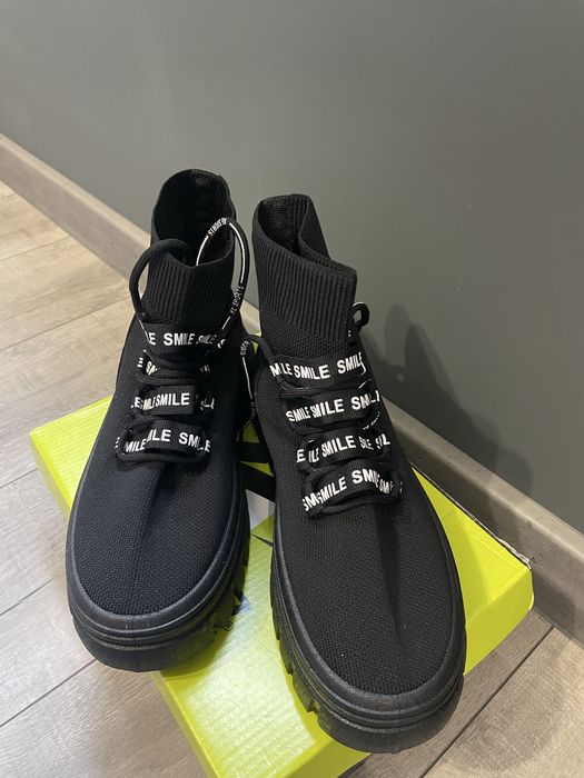 Женски черни боти