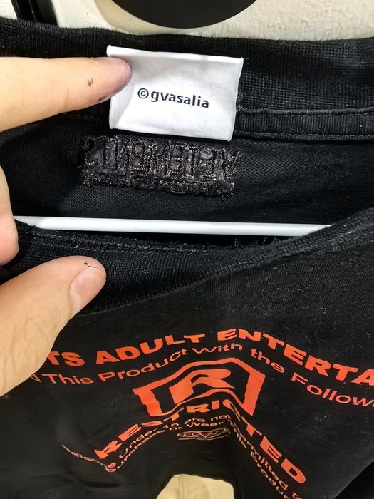 Vetements restricted tee legit
