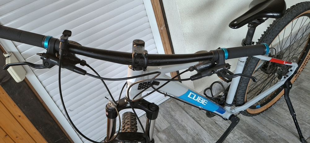 Bicicleta CUBE AIM SL 27.5 inch