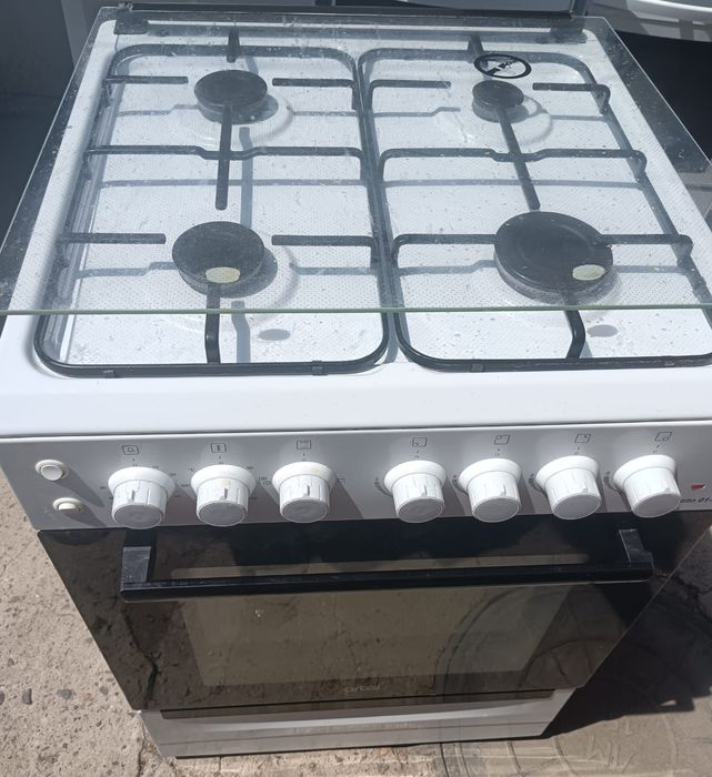 Продам газовую плиту