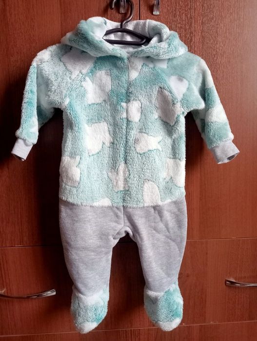 Комбинезоны и костюмчики