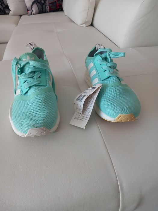 Vand Pantofi Sport ADIDAS,produs nou Nout, Produs Original. Marimea 40