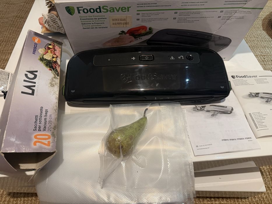 Aparat de vidat FoodSaver plus rezerve