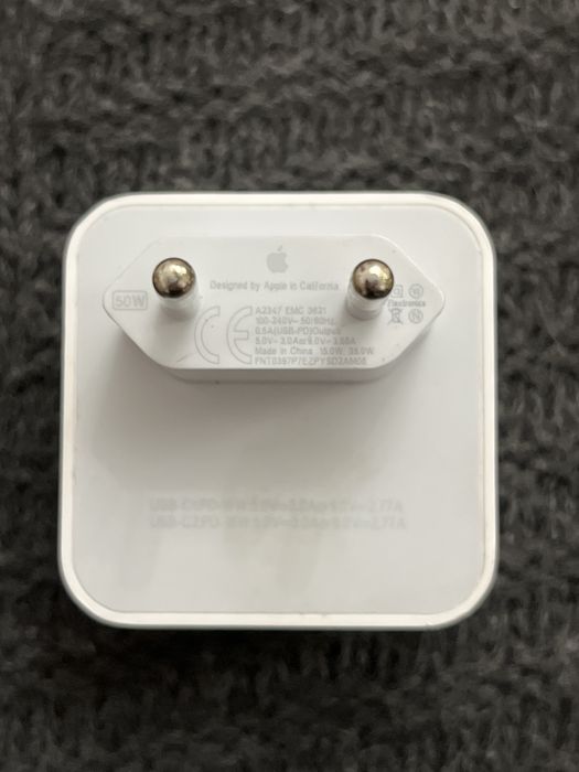 Зарядка Apple 50 ватт