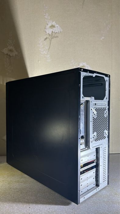 Продам корпус от компьютера