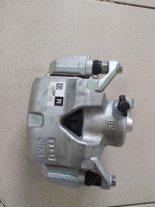 Суппорт в сборе Шевролет Кобальт