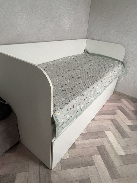 Продам детскую кровать