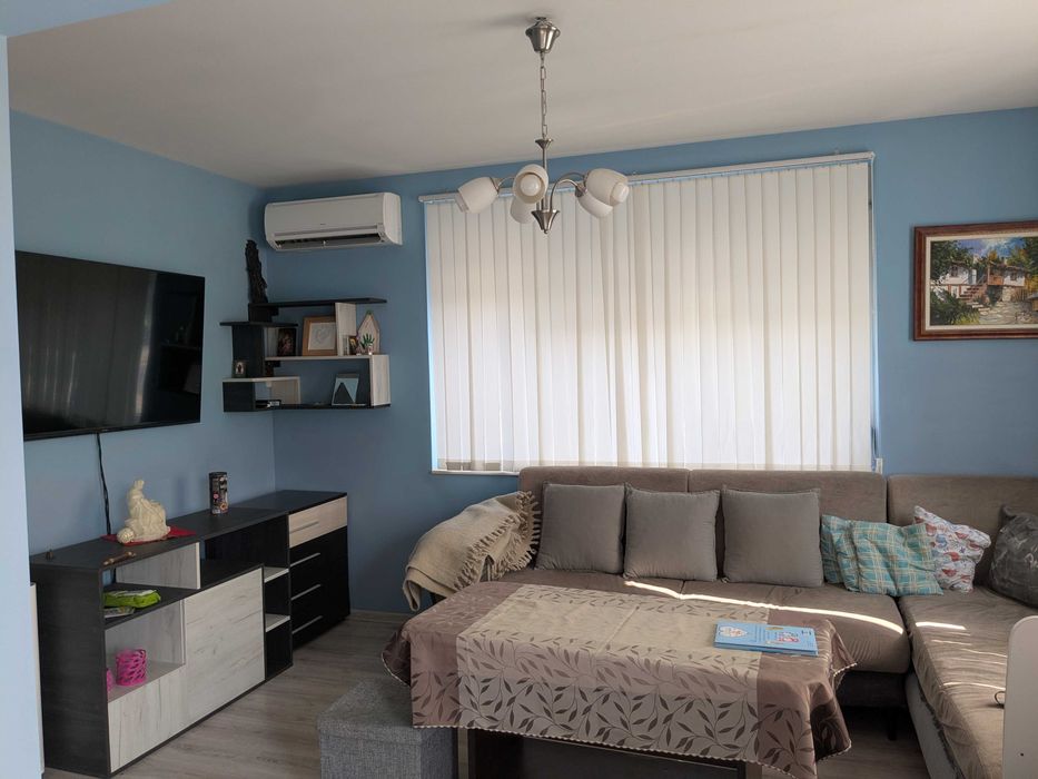 Двустаен слънчев апартамент в Каменица