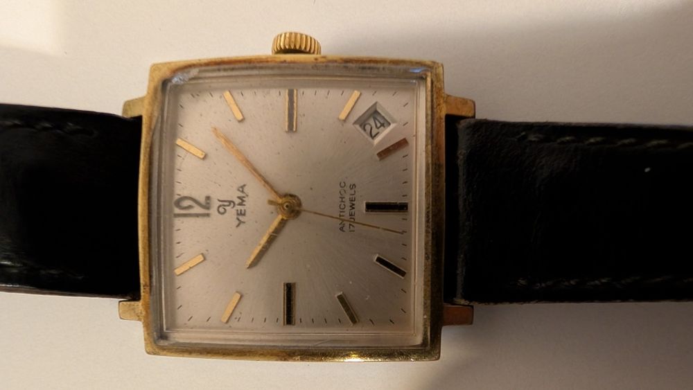 Ceas mecanic yema
