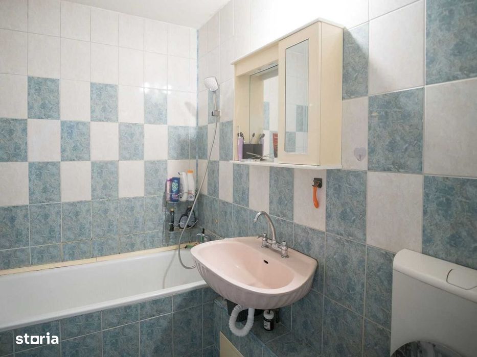 Margeanului, apartament 4 camere, 82 mp, 2 bai, centrala proprie