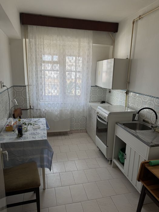 Apartament cu 3 camere de vanzare Bloc Unirea