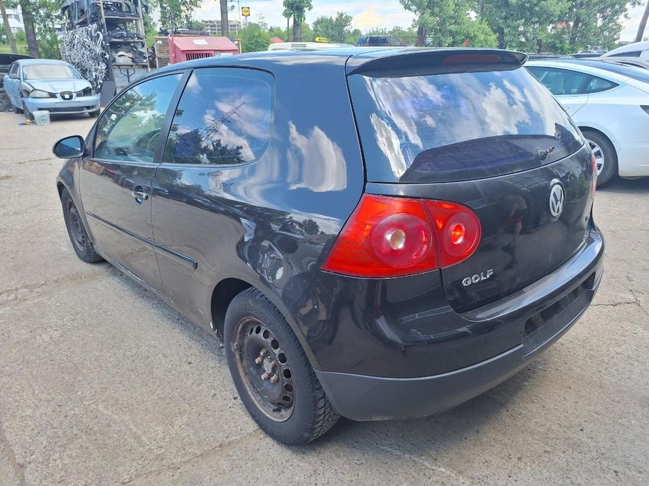 Dezmembrez Volkswagen Golf V 1K1 2003 1.9 Tdi Bkc 77Kw|105Hp